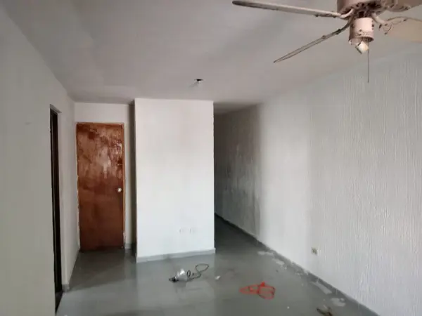 Propiedad en renta con casa habitación y bodega