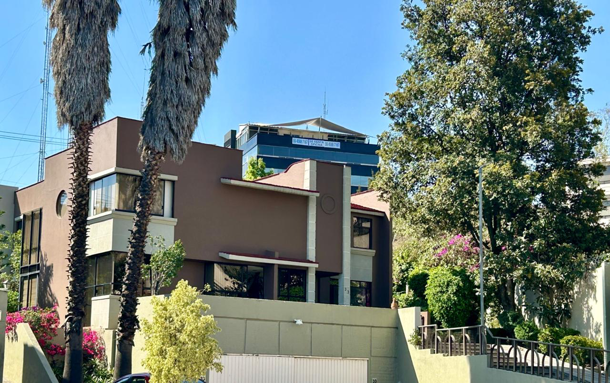 Casa en venta en Interlomas, Huixquilucan — foto 1 de 10