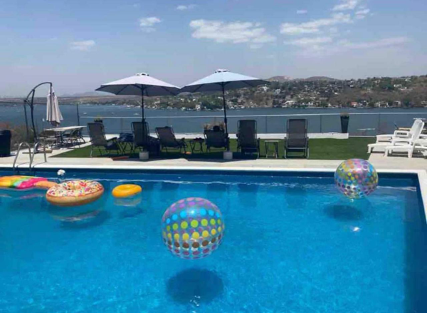 Casa en venta en Tequesquitengo, Jojutla — foto 2 de 16