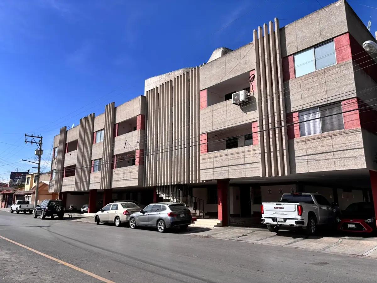 Edificio en venta en Republica Oriente, Saltillo — foto 1 de 3