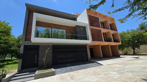 Casa en venta en Los Laguitos, Tuxtla Gutiérrez — foto 2 de 31