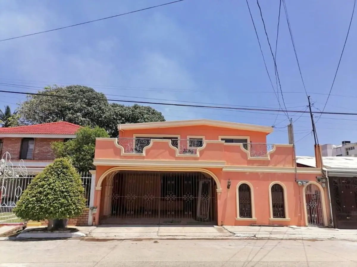 Casa en venta en Ampliación Unidad Nacional, Ciudad Madero — foto 1 de 13