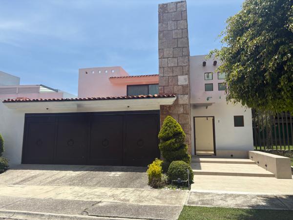 Residencia en venta en fraccionamiento Bosques de Angelopolis, Puebla
