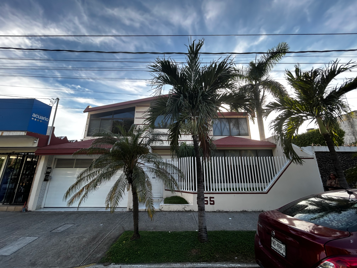 Casa en venta en Ricardo Flores Magon, Boca del Río — foto 1 de 30
