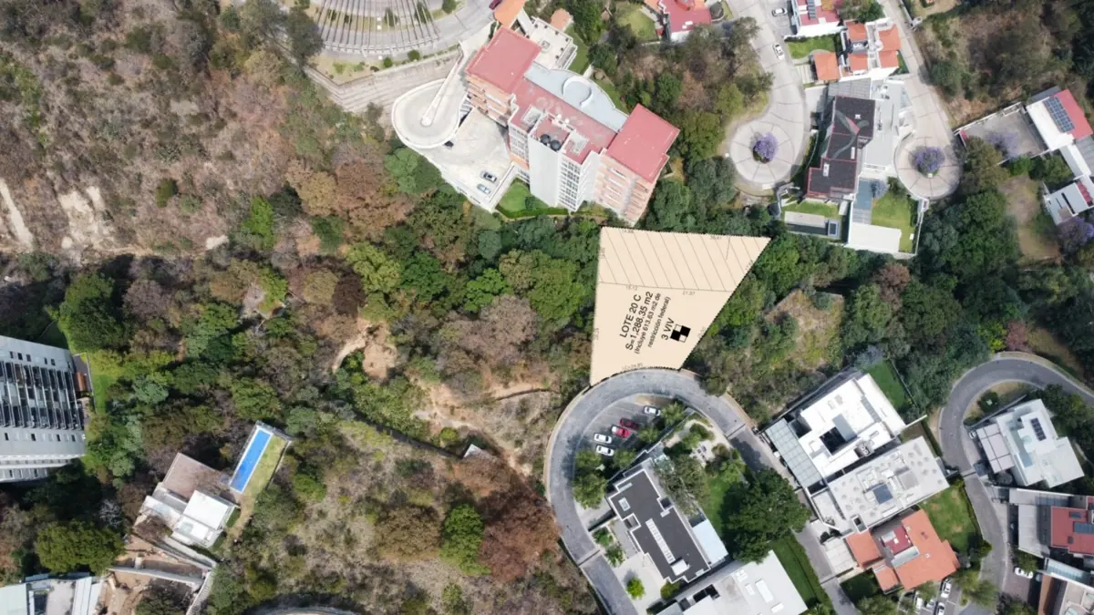 Terreno en venta en Bosque Real, Huixquilucan — foto 1 de 9