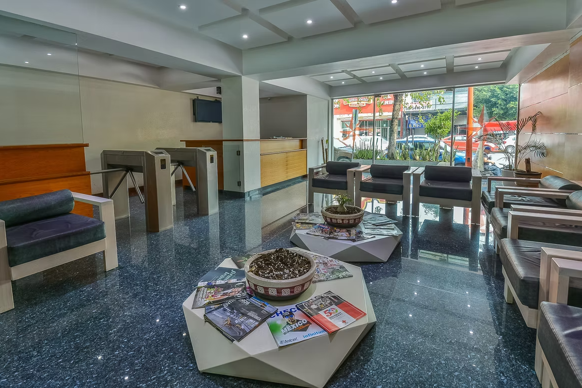 Edificio en venta en Tlalnepantla Centro, Tlalnepantla de Baz — foto 1 de 16