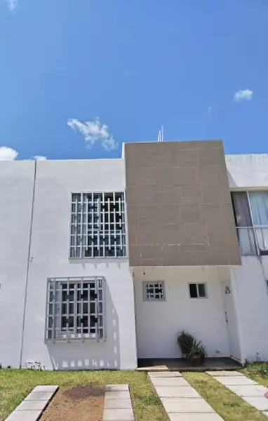 Casa en venta, Residencial Cuyagua, Poligono sur. 3 habitaciones/3 baños/2 pisos.