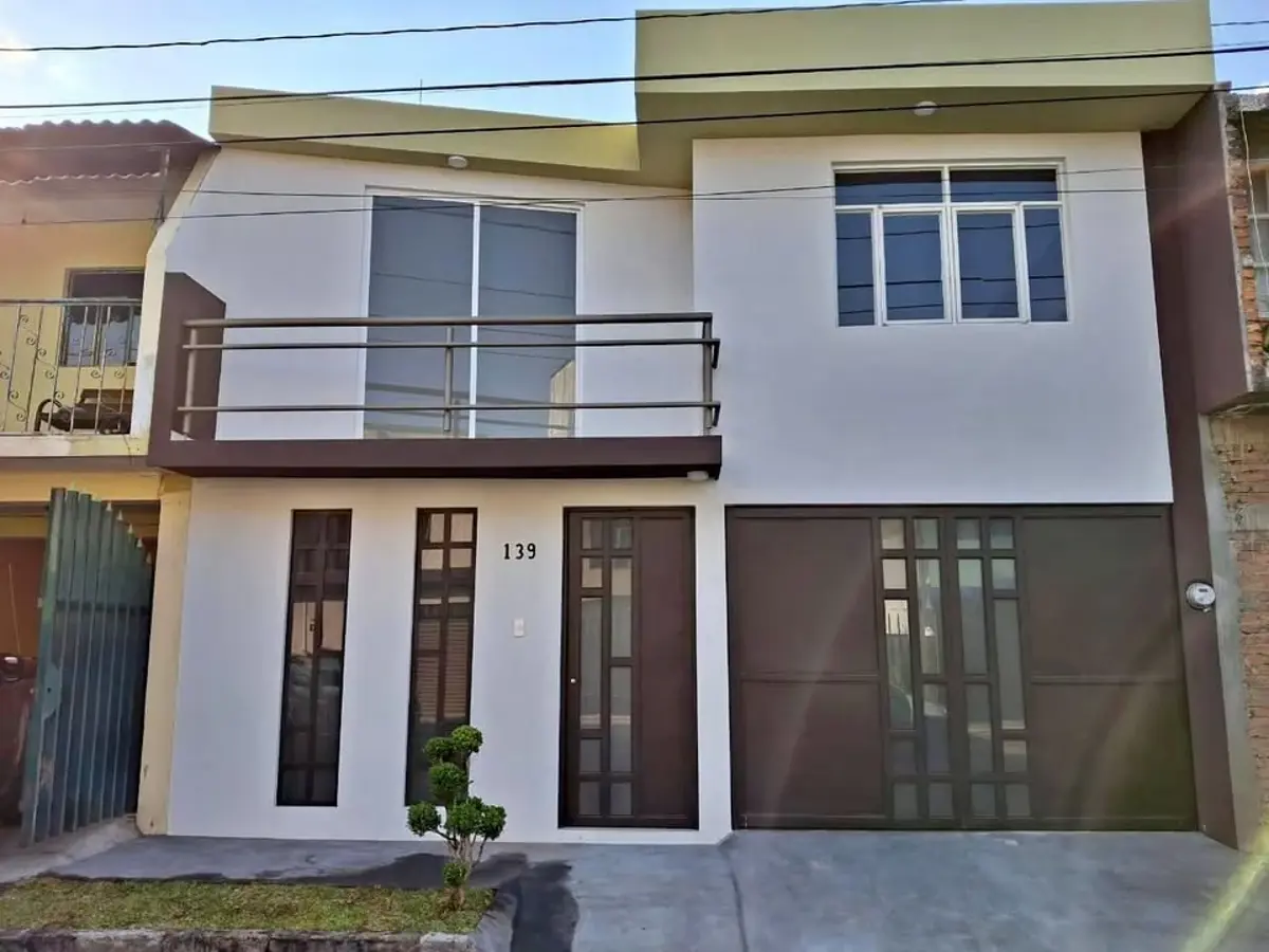 Casa en venta en Eduardo Ruiz, Morelia — foto 1 de 9