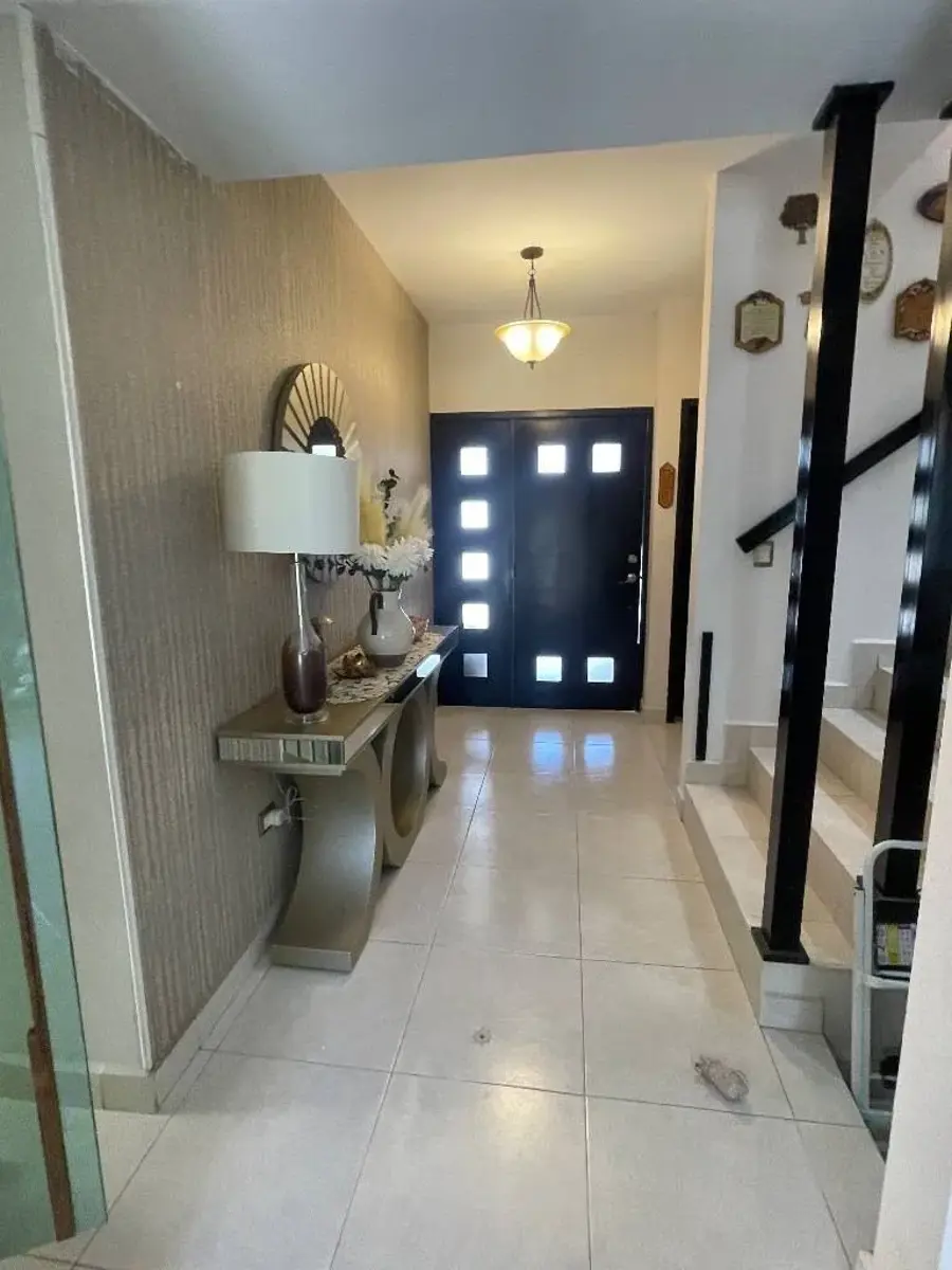 Vista 3 de Venta casa en Villas del Renacimiento
