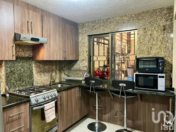 Casa en venta en Jardines Del Valle, Zapopan — foto 2 de 8