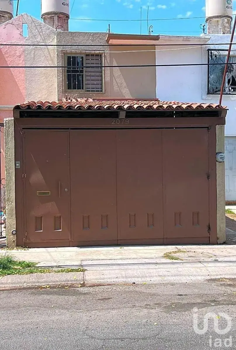 Casa en venta en Jardines Del Valle, Zapopan — foto 1 de 8
