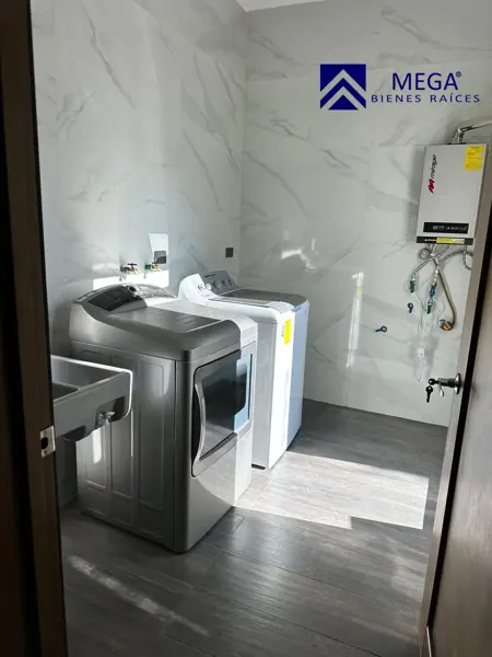 Casa en venta en Scorpio 5-1, Durango — foto 3 de 11
