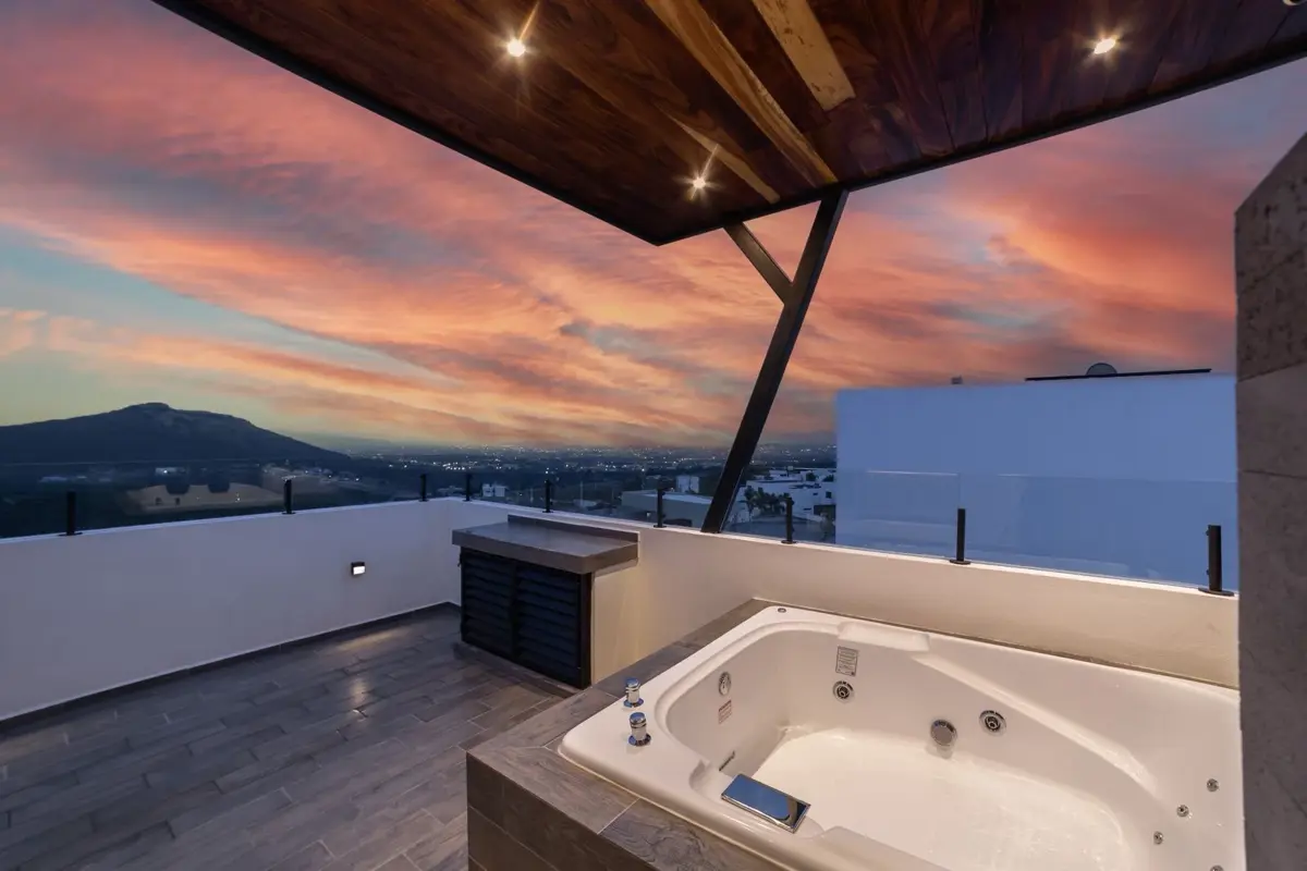 Casa en venta en Sabino Chico, San Juan del Río — foto 1 de 32
