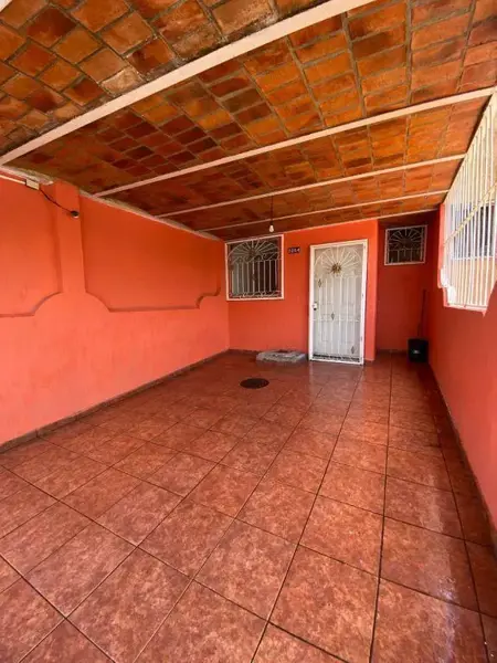 Casa en venta en Plutarco Elias Calles 1, Guadalajara — foto 2 de 13