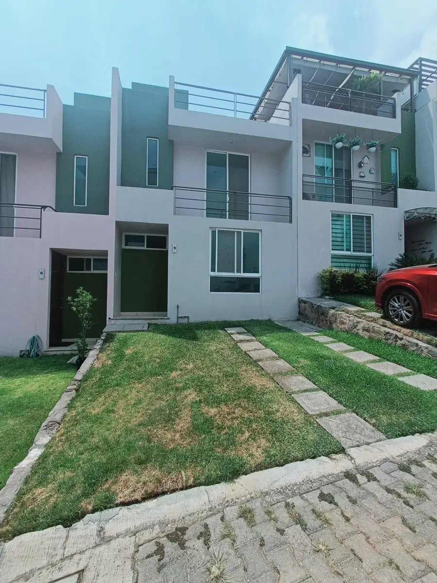 Casa en venta en Lomas de Ahuatlán, Cuernavaca — foto 1 de 21