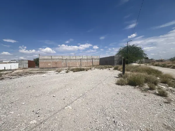 Terreno en venta en María Mercado de López Sánchez, Torreón — foto 3 de 4