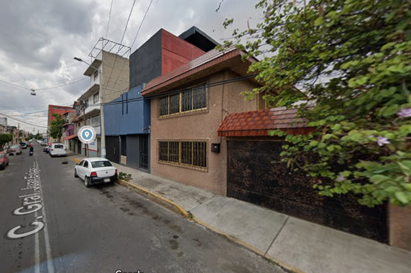 Casa en venta en Juan Escutia, Iztapalapa — foto 2 de 10