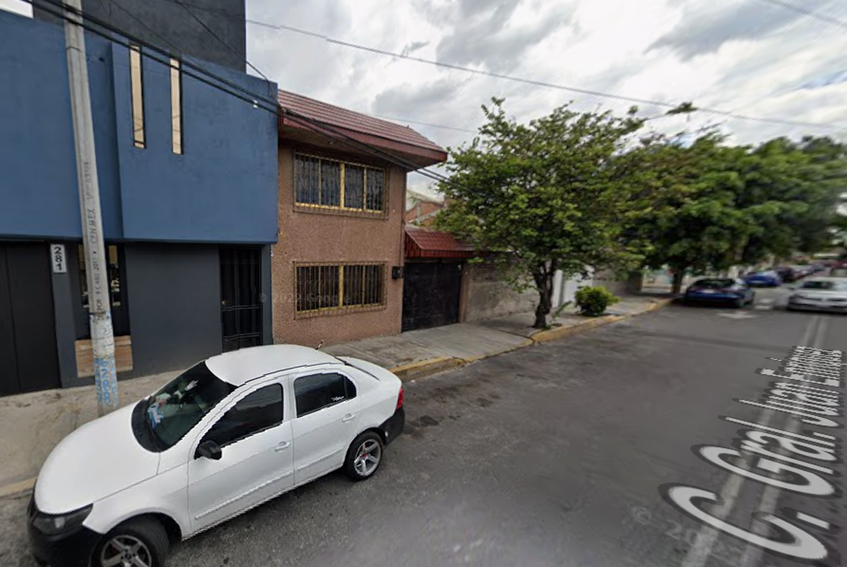Casa en venta en Juan Escutia, Iztapalapa — foto 1 de 10