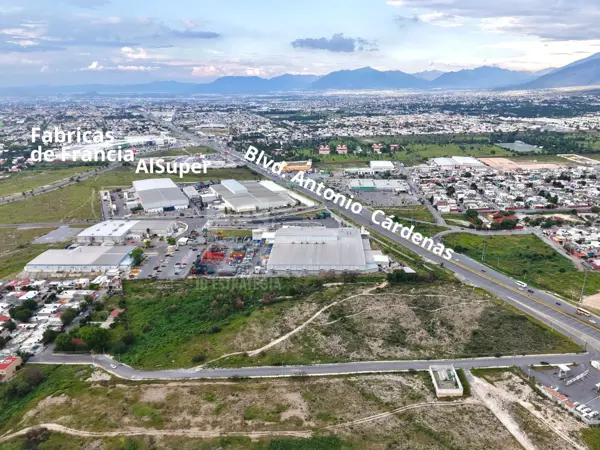 Terreno en venta en Sierra del Sur, Saltillo — foto 2 de 13