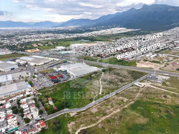 Terreno en venta en Sierra del Sur, Saltillo — foto 3 de 13
