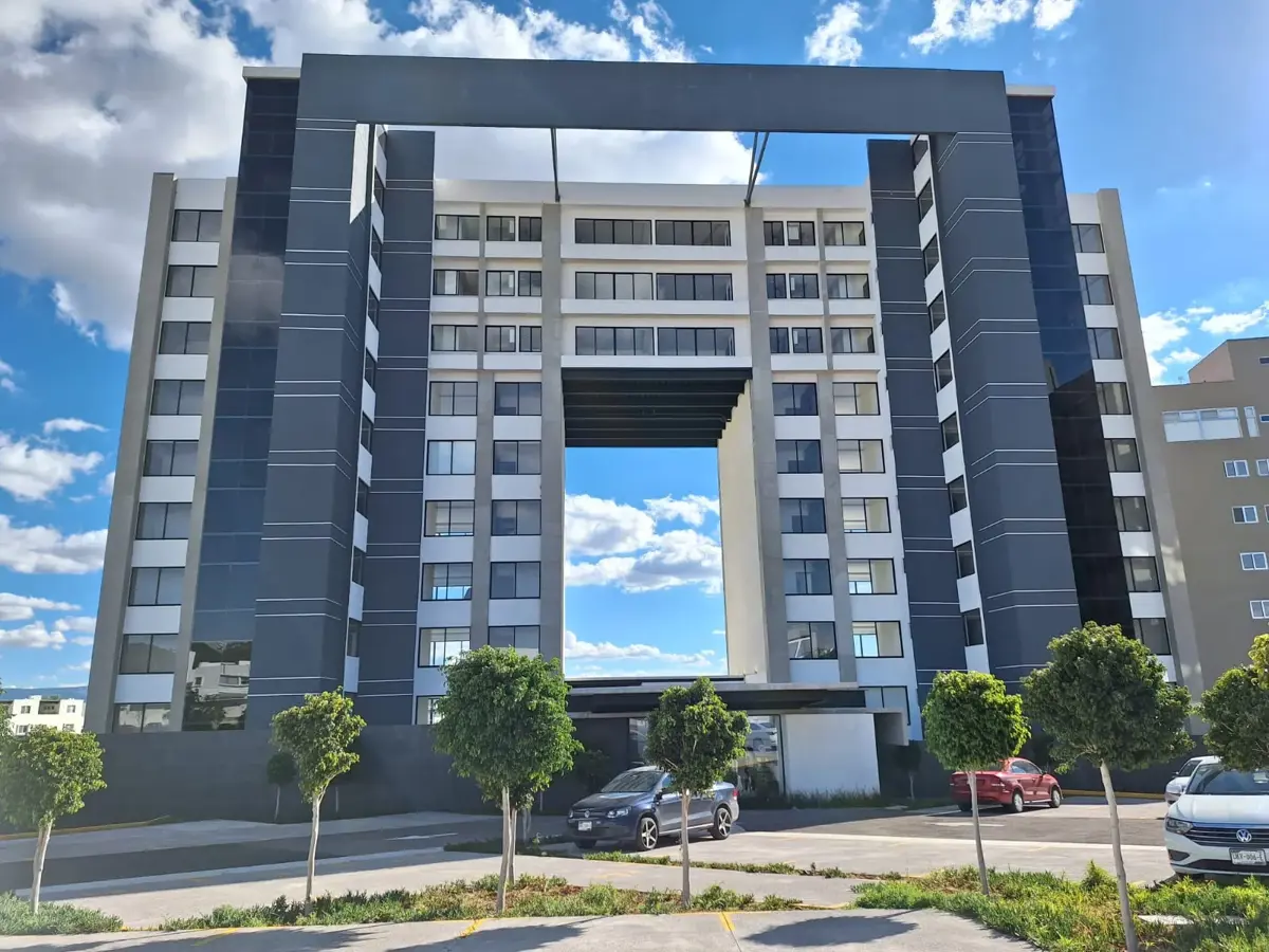 Departamento en venta en Cañadas del Lago, Corregidora — foto 1 de 23