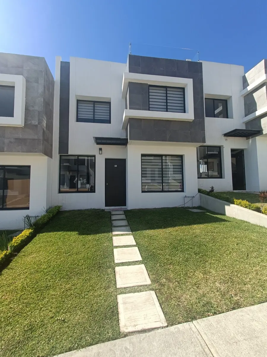 Casa en venta en Lomas de Tzompantle, Cuernavaca — foto 1 de 18