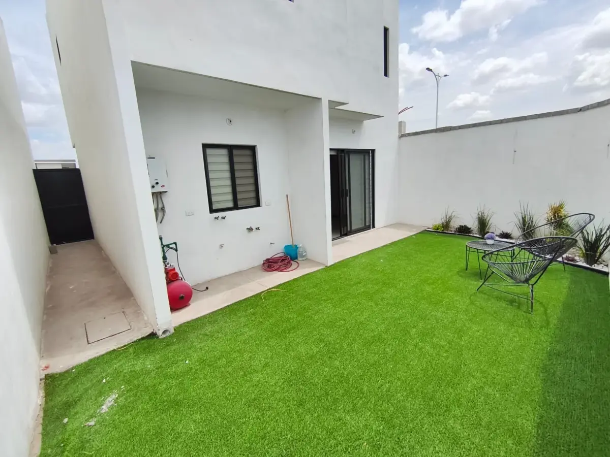 Vista 2 de Casa en Venta en Los Olivos, Gómez Palacio, Durango