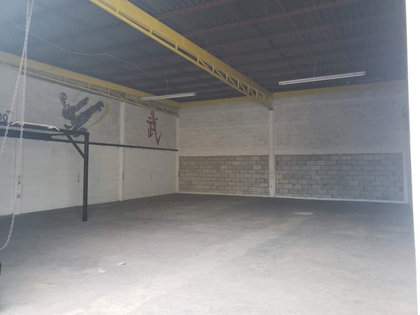 SE RENTA BODEGA CENTRO DE GÓMEZ