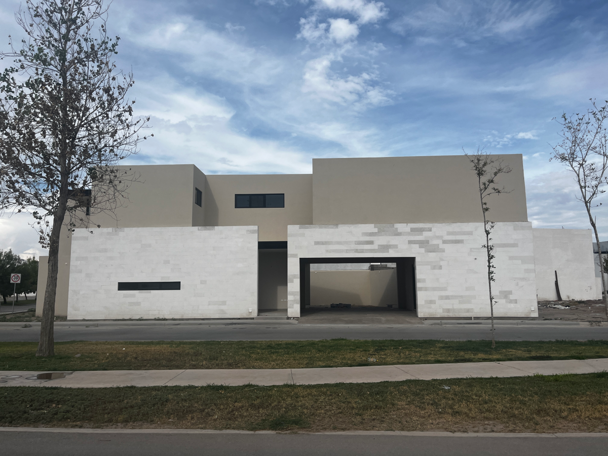 Casa en venta en Hacienda del Rosario, Torreón — foto 1 de 23