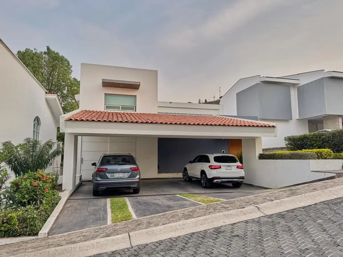 CASA EN VENTA EN LAS CAÑADAS CASA EN VENTA EN LAS CAÑADAS