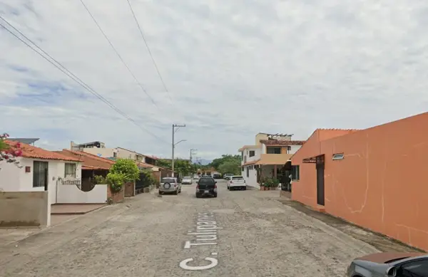 Casa en venta en Villas Universidad, Puerto Vallarta — foto 2 de 12