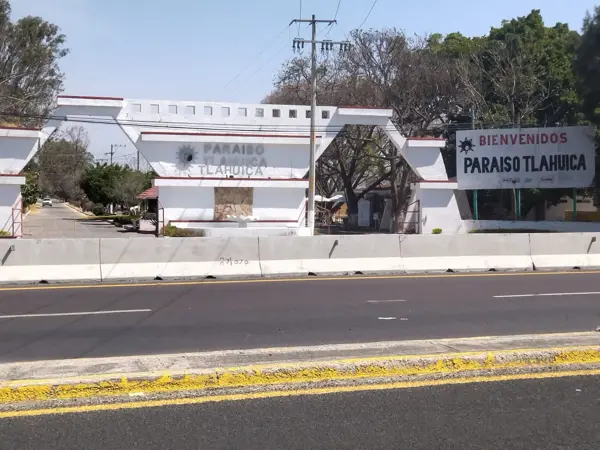 SE VENDE TERRENO EN HERMOSO CLUB DE GOLF "PARAISO TLAHUICA".