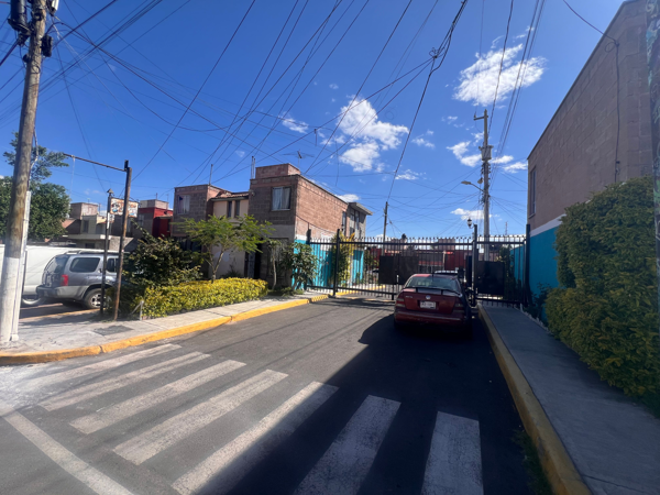 Casa en Venta en Cerrito Colorado, Querétaro - Comunidades Cerradas