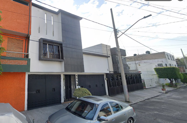 Casa en venta en Heroes de Churubusco, Iztapalapa — foto 2 de 11