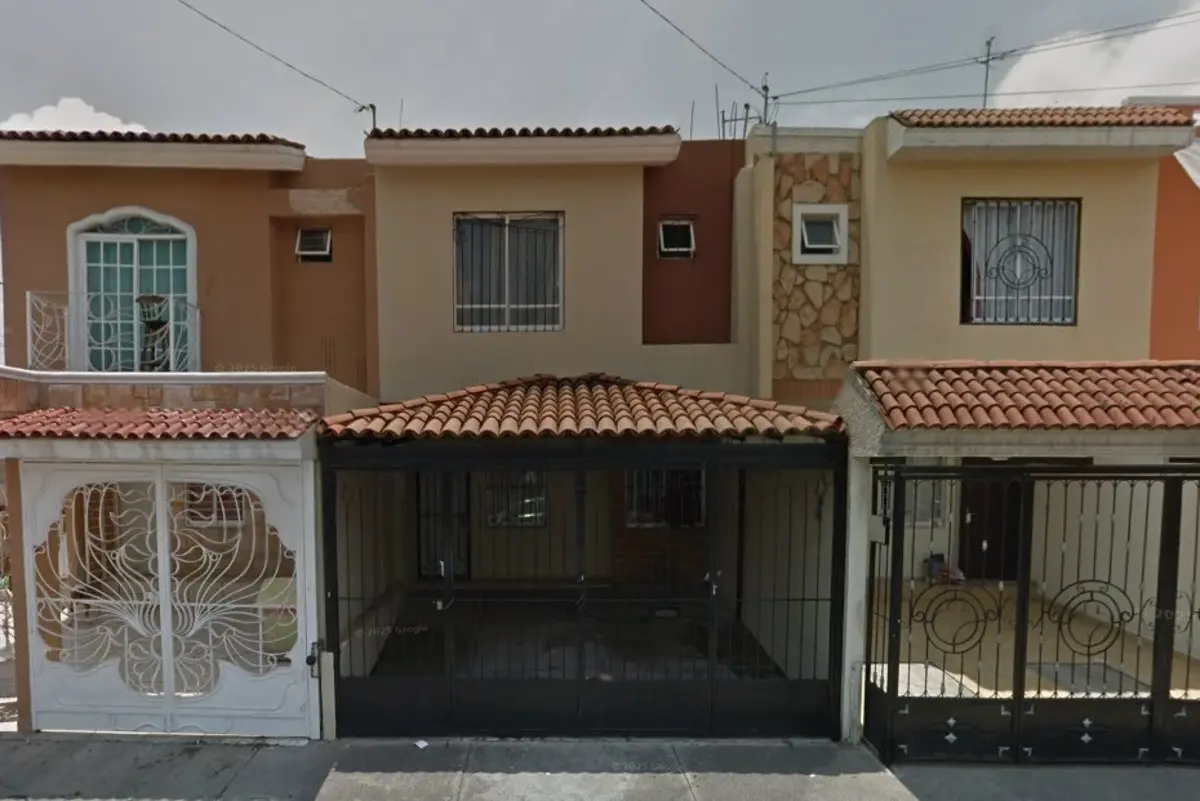 Casa en venta en Parques Del Nilo, Guadalajara — foto 1 de 13