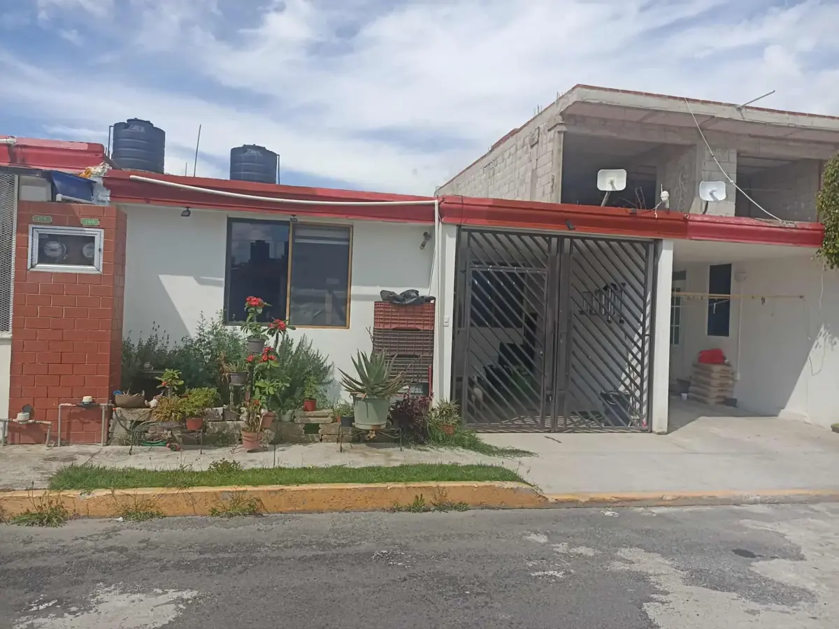Casa en venta en Santa Maria Acuexcomac, San Pedro Cholula — foto 1 de 16