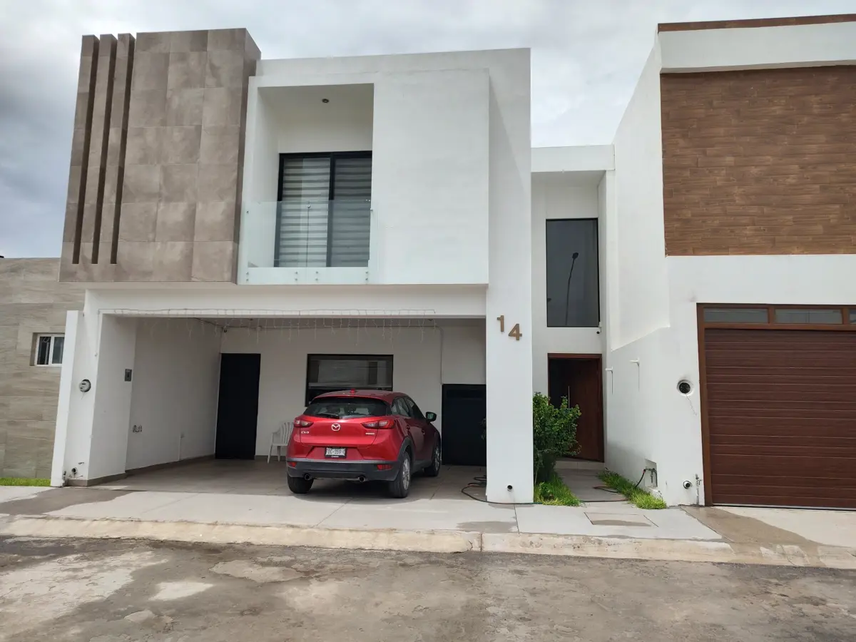 Casa en venta en Los Viñedos, Torreón — foto 1 de 25