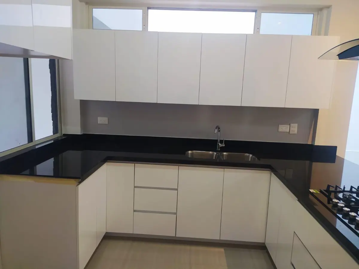 Casa en venta en Cumbres de Santiago, Santiago — foto 1 de 53