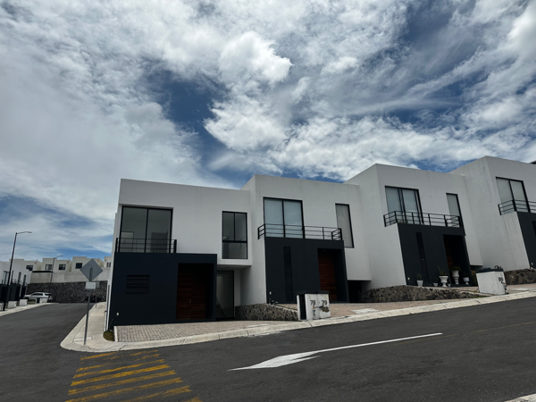 Casa en venta en Zibatá, El Marqués — foto 2 de 36