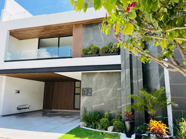 Residencia en Parque Foresta – Lomas de Angelópolis. 4 recámaras y gran roof. Residencia en Parque Foresta – Lomas de Angelópolis. 4 recámaras y gran roof.