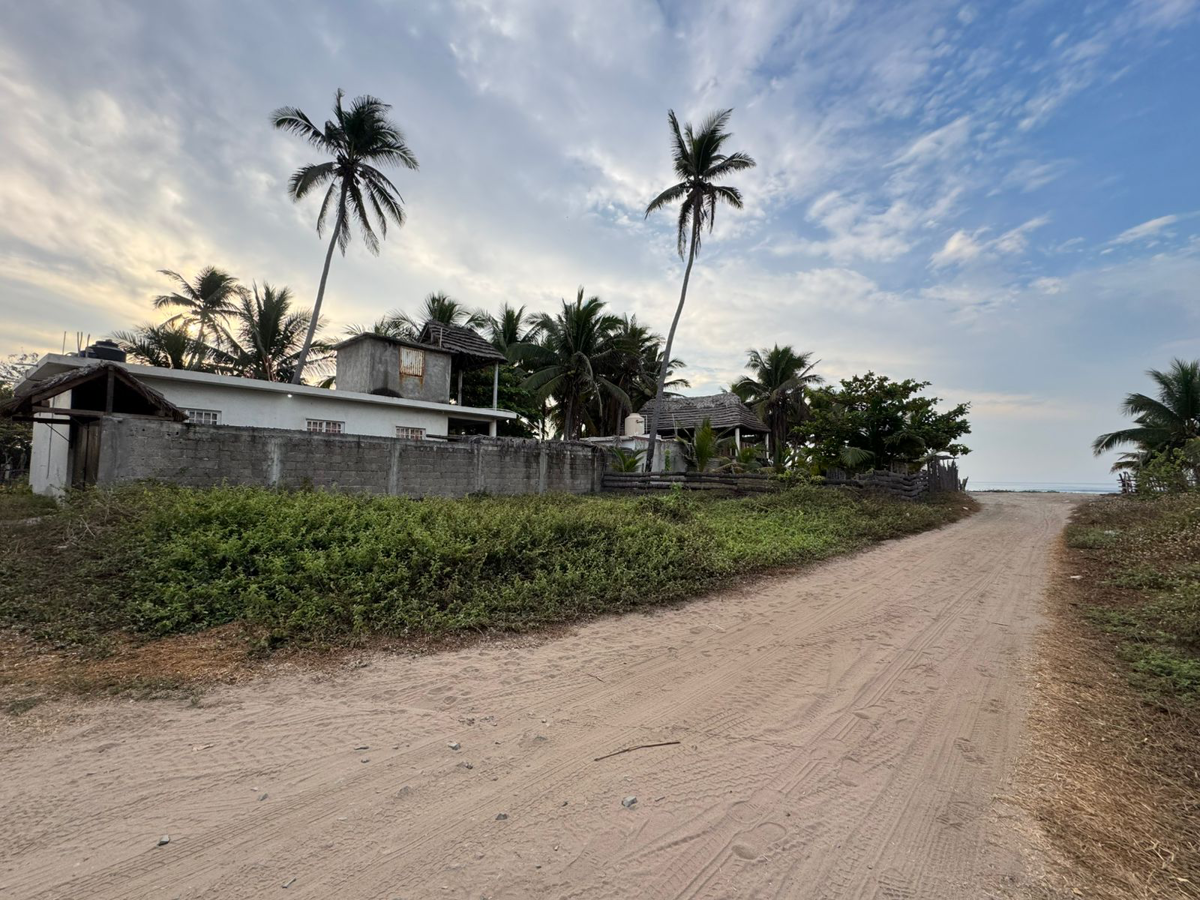 Terreno en venta en Playa Azul, Lázaro Cárdenas — foto 1 de 21