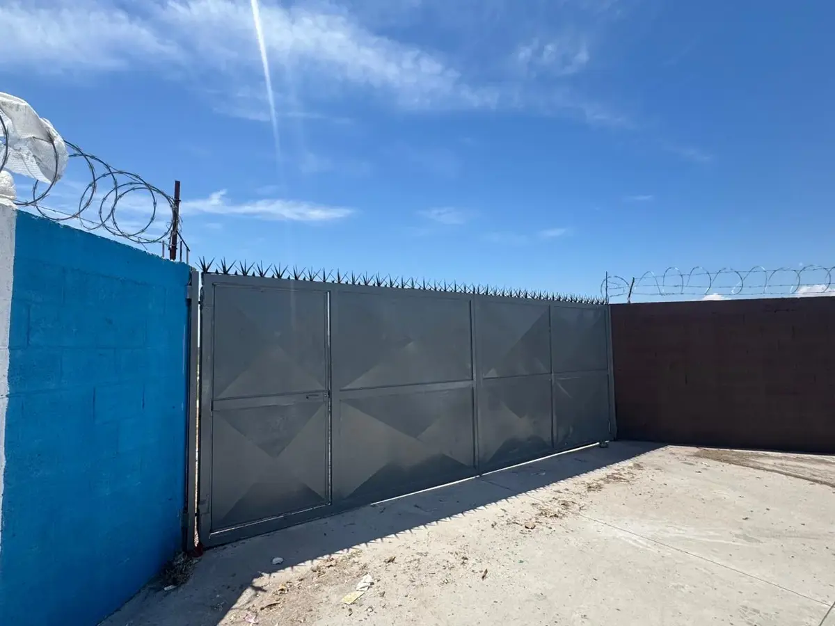 Vista 2 de Terreno en Venta en Quintas San Isidro, Torreón, Coahuila de Zaragoza