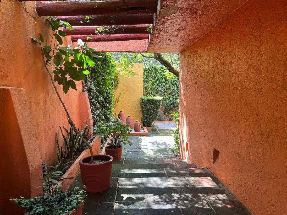 Casa en venta en Lomas de Chapultepec I Sección, Miguel Hidalgo — foto 1 de 25