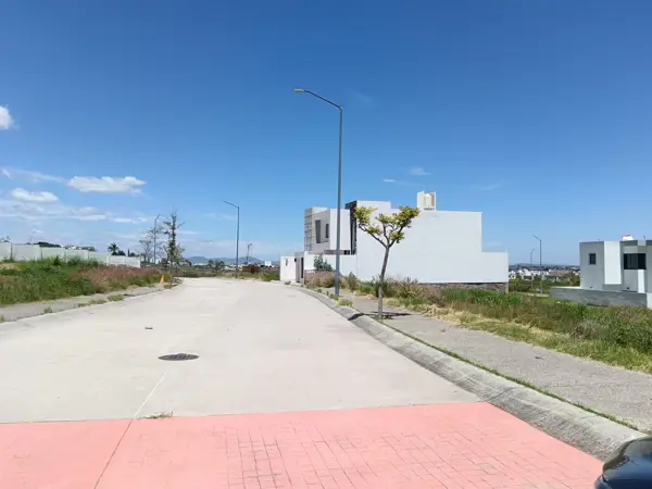 Terreno en venta en Villas de Bernalejo, Irapuato — foto 3 de 5