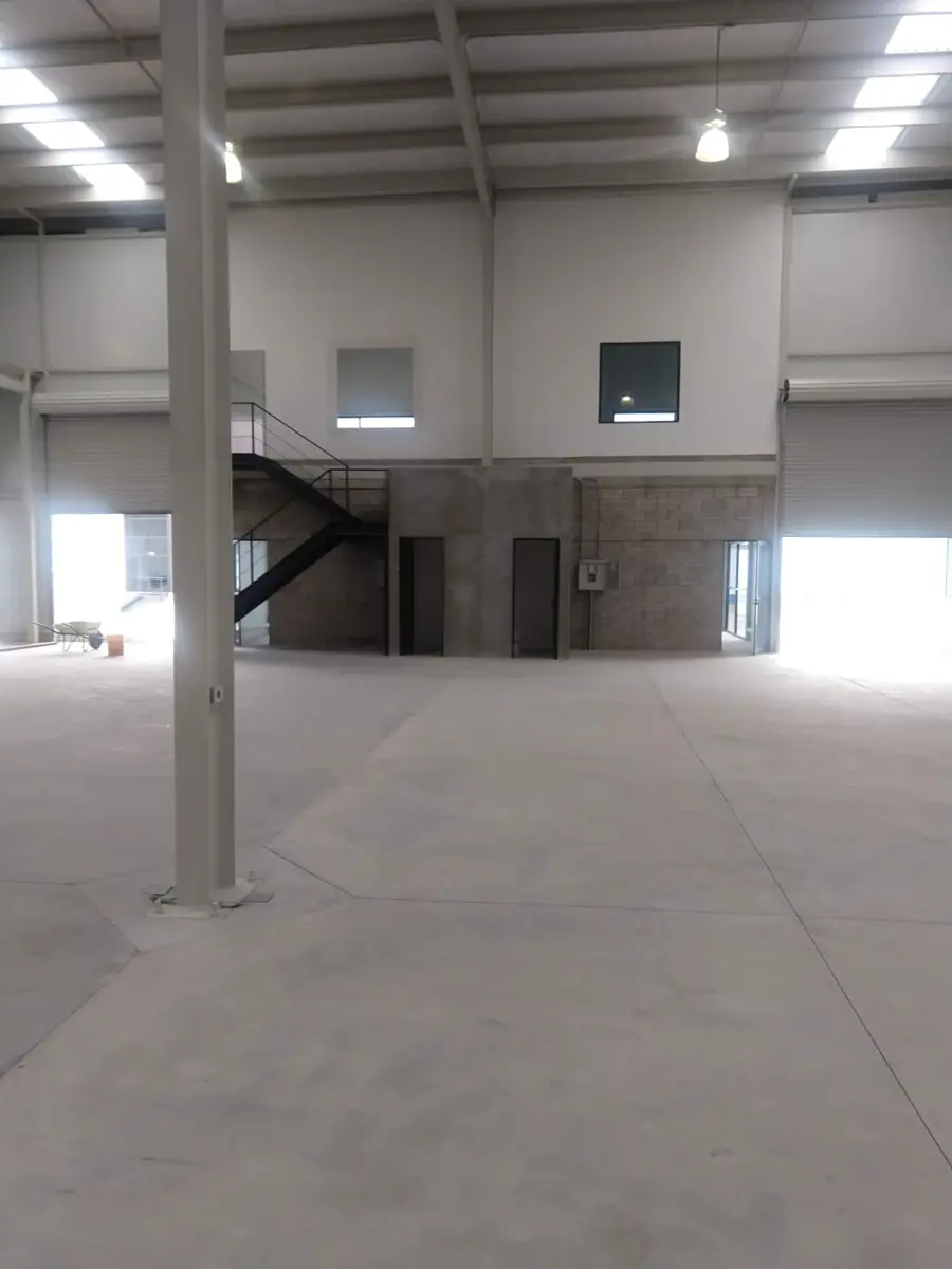 Nave en renta en La Griega, El Marqués — foto 1 de 13