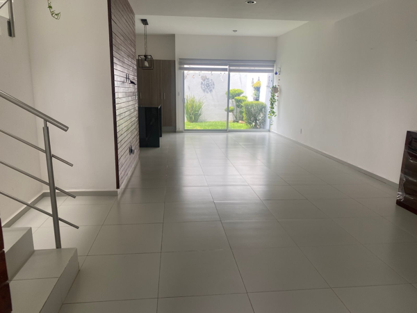 Casa tres recámaras en juriquilla