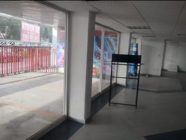 Local en renta en Lomas de Tecamachalco, Naucalpan de Juárez — foto 3 de 9
