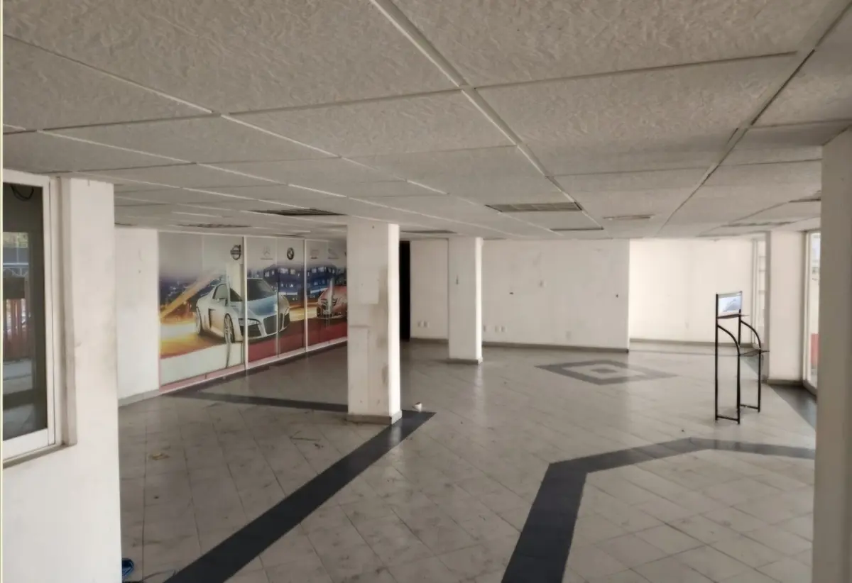 Local en renta en Lomas de Tecamachalco, Naucalpan de Juárez — foto 1 de 9