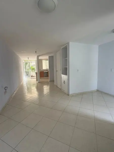Casa en venta en Jardines Del Valle, Zapopan — foto 3 de 9