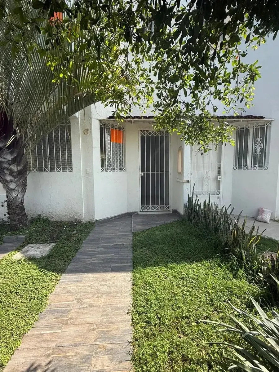 Casa en venta en Jardines Del Valle, Zapopan — foto 1 de 9